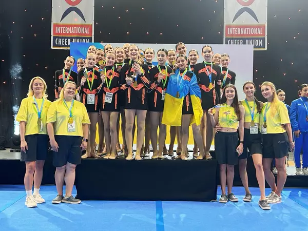 Юнацька збірна України з фрістайлу виграла для України третю золоту медаль